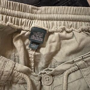 Wild Fable light green pants